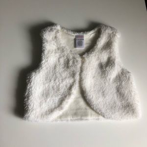 12-18M Girls: White Sweater Vest